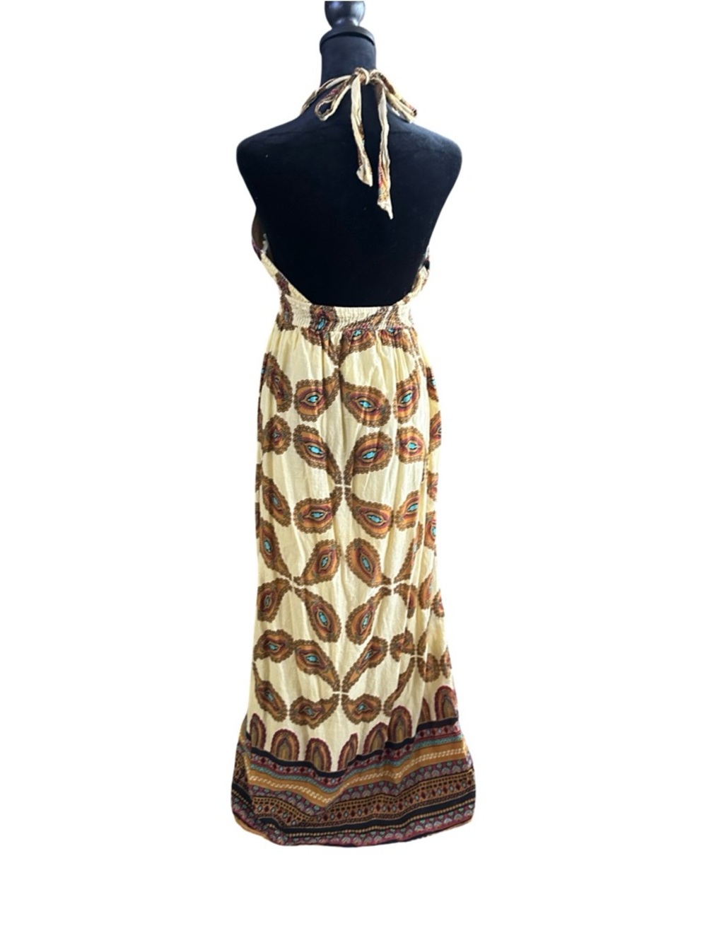 XXI Cream Halter Maxi Dress with Boho Print Size Large - Picture 4 of 6